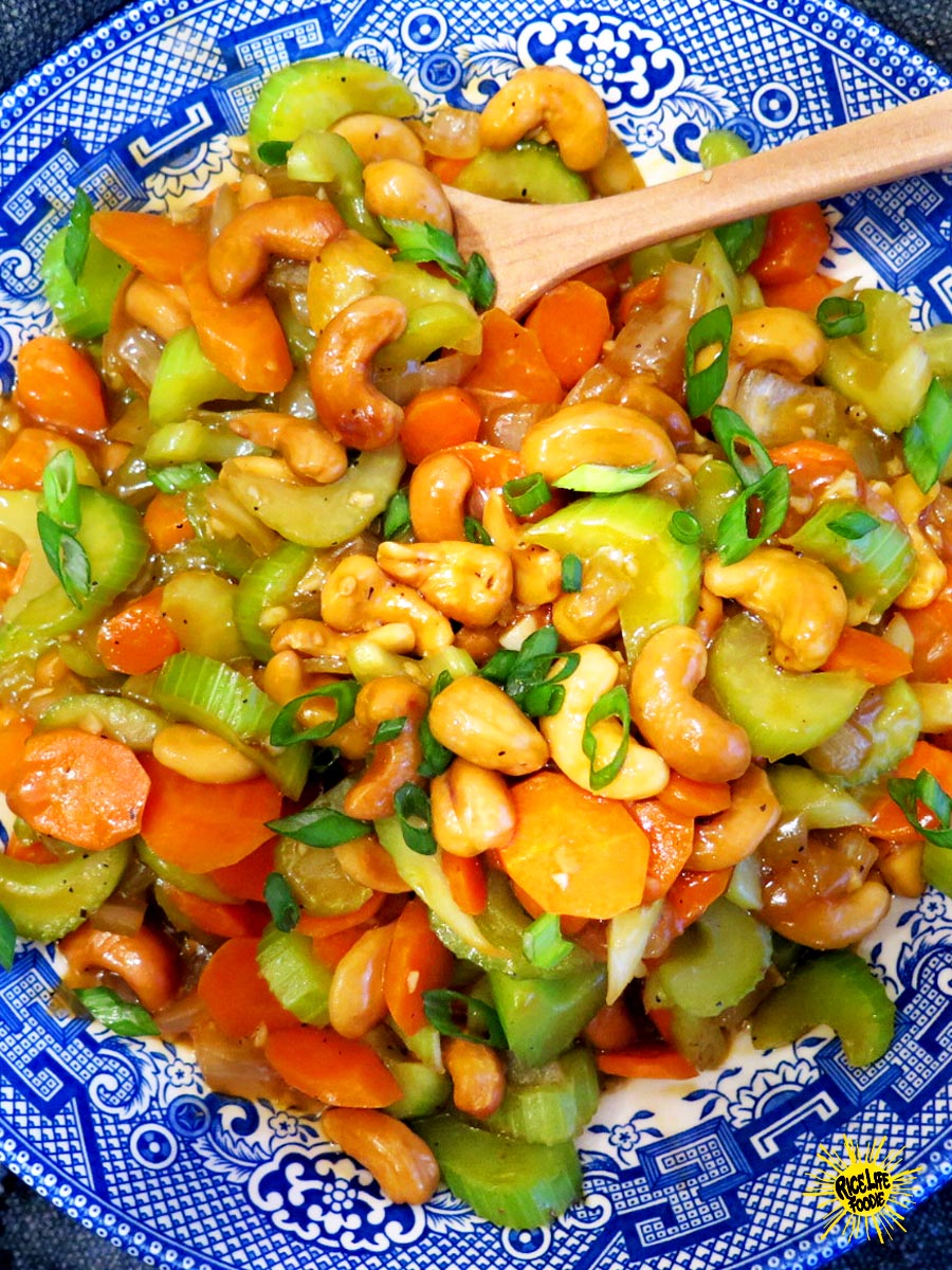 SO EASY Vegan Cashew Stir Fry Recipe