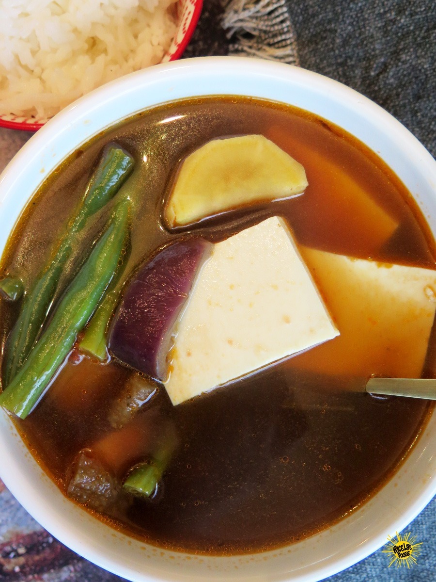 Simple VEGAN SINIGANG: So Yum! (all ingredients at regular store)