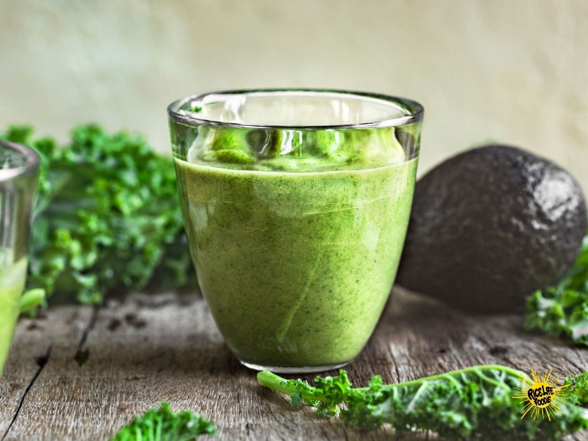 Kale and Avocado Smoothie with NO Banana! Reset and Glow Up!