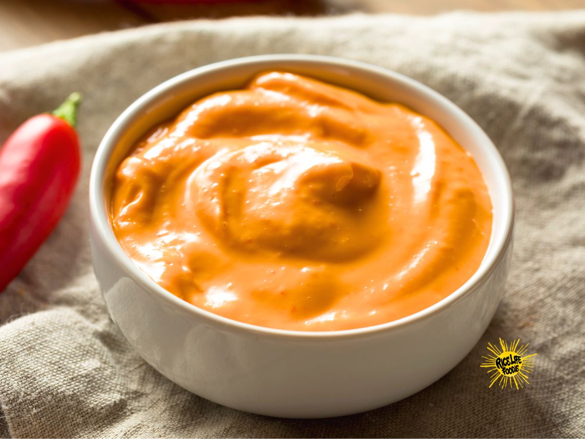Homemade Easy Spicy Mayo: 5-Minute Sriracha Mayo Sauce Recipe