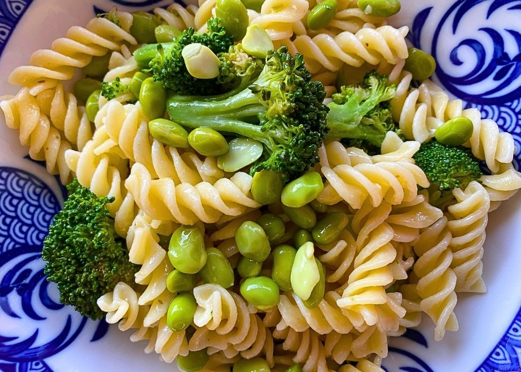 Easy Edamame Pasta Salad with Broccoli – Real Simple & Healthy