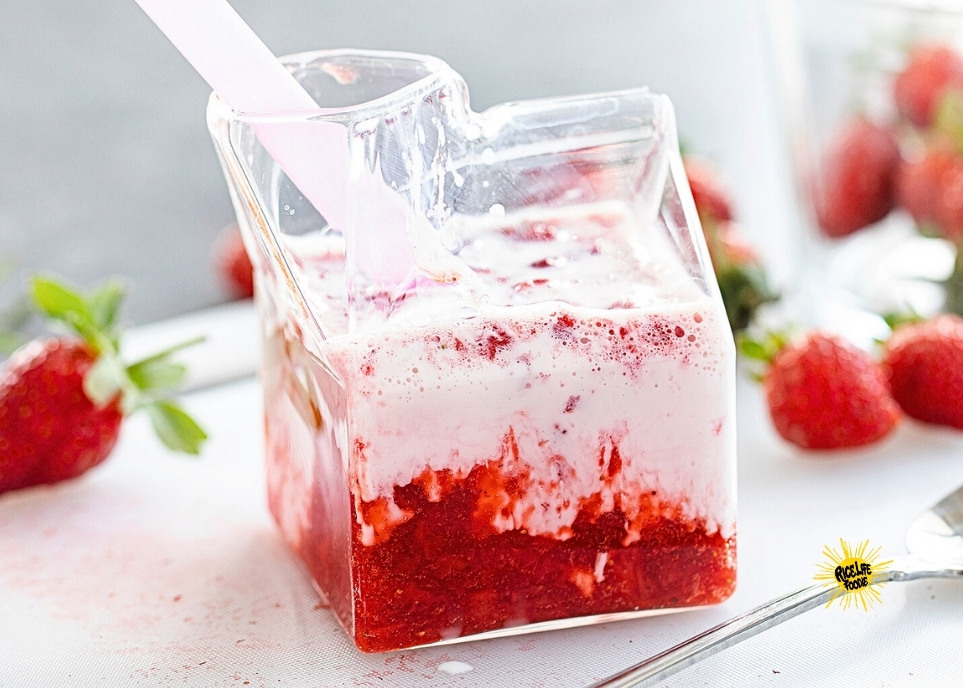 Homemade Korean Strawberry Milk Recipe (Real Fruit, No Syrups)