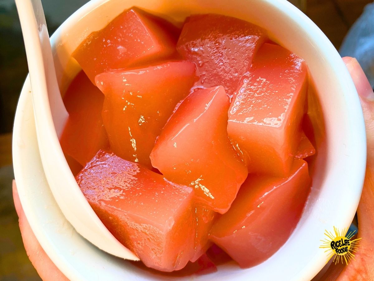 Easy Guava Jelly Recipe (Sliceable Dessert + Spreadable Variation)